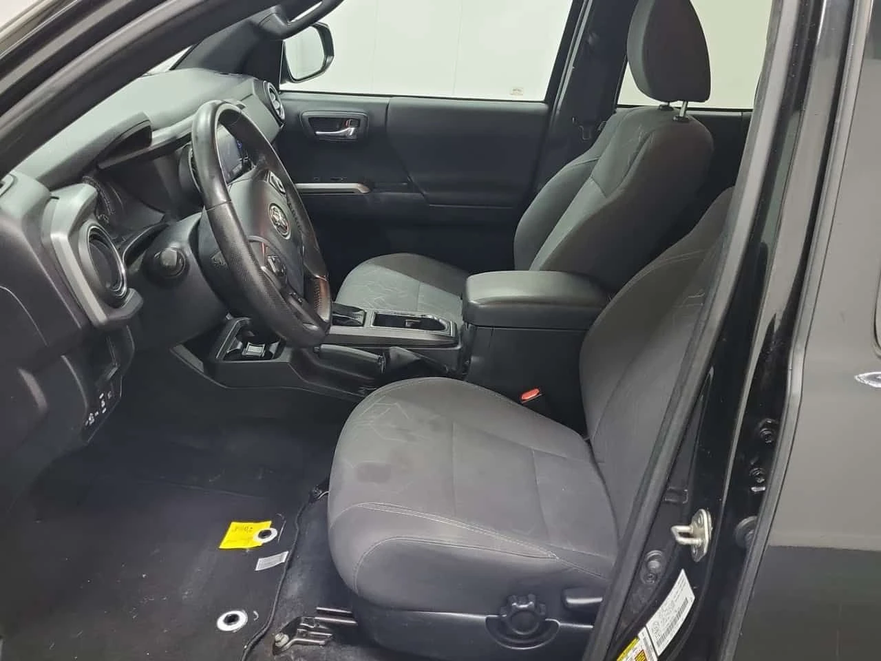 Toyota Tacoma * SR5 CREW CAB LONG BED * 2 КЛЮЧА * , снимка 9 - Автомобили и джипове - 54109973