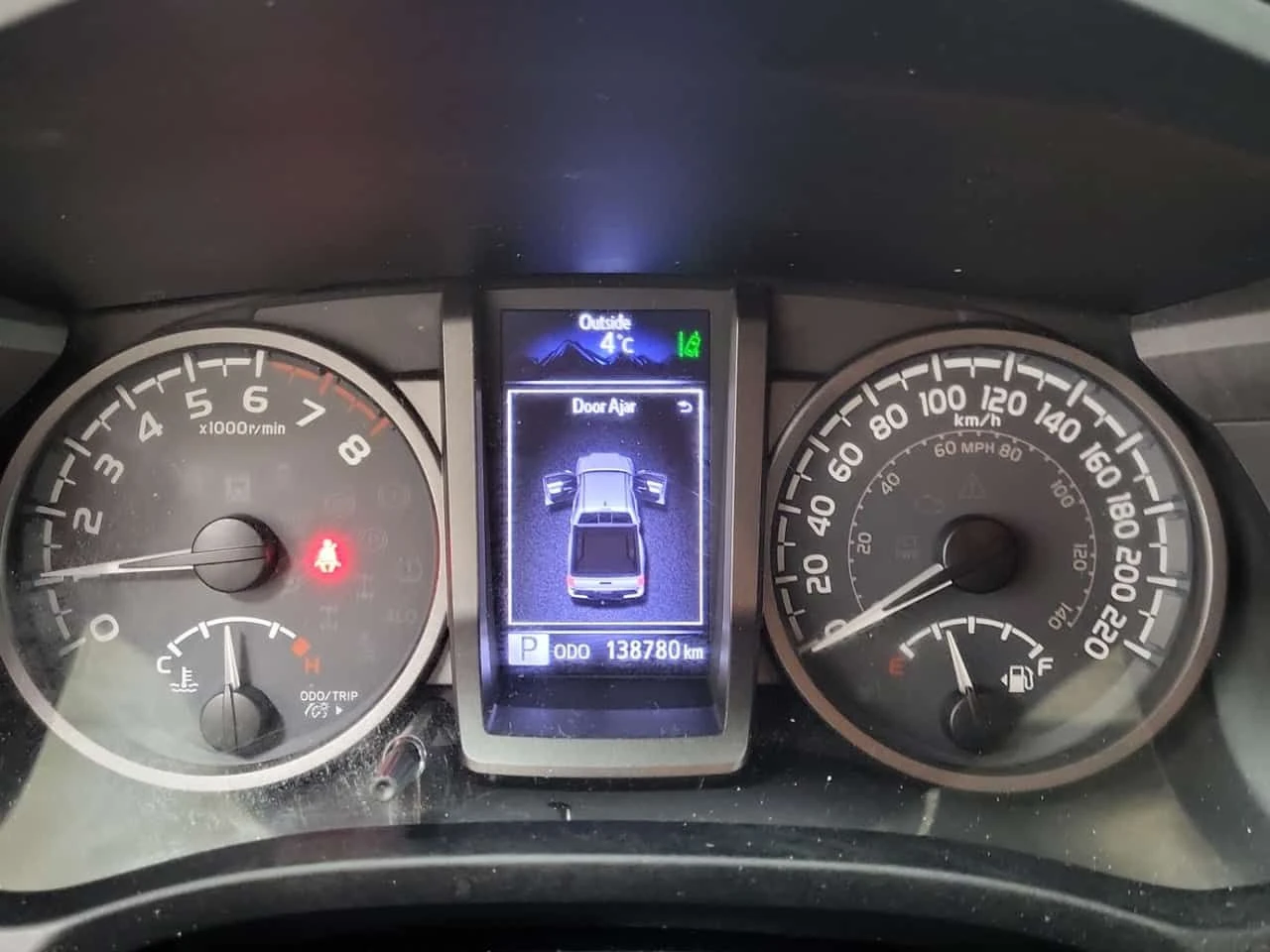 Toyota Tacoma * SR5 CREW CAB LONG BED * 2 КЛЮЧА * , снимка 11 - Автомобили и джипове - 54109973