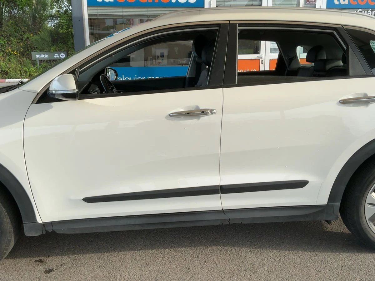 Kia Niro ОЧАКВАН ВНОС СМЯНА НА ЦВЯТ 1000евро, снимка 5 - Автомобили и джипове - 54793065