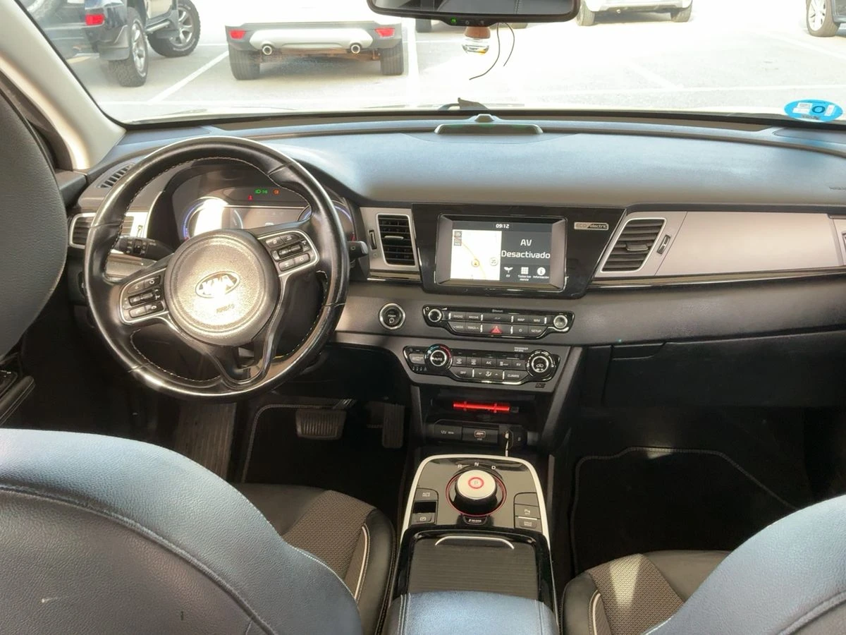 Kia Niro ОЧАКВАН ВНОС СМЯНА НА ЦВЯТ 1000евро, снимка 14 - Автомобили и джипове - 54793065