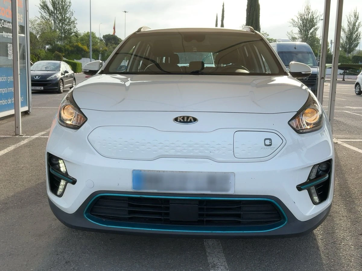 Kia Niro ОЧАКВАН ВНОС СМЯНА НА ЦВЯТ 1000евро, снимка 10 - Автомобили и джипове - 54793065