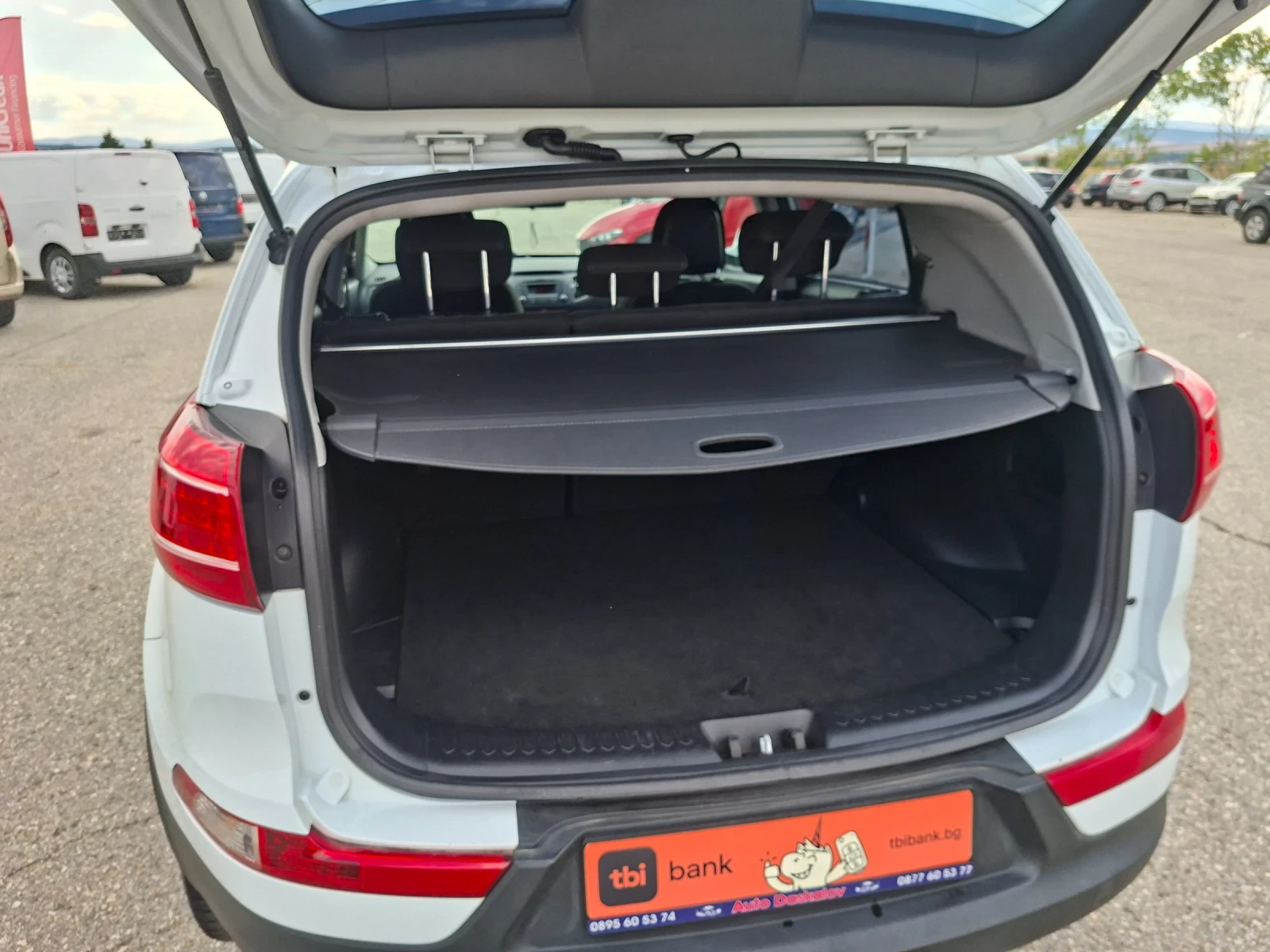 Kia Sportage 1, 7 crdi, снимка 12 - Автомобили и джипове - 55177829