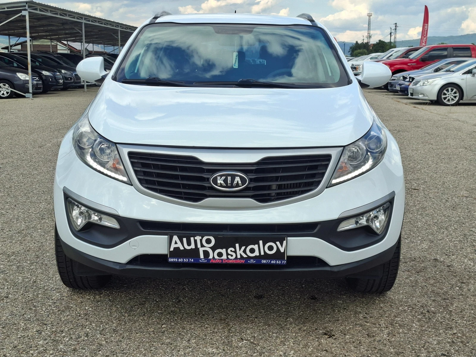Kia Sportage 1, 7 crdi, снимка 2 - Автомобили и джипове - 55177829