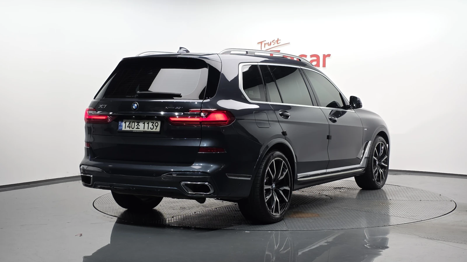 BMW X7 xDrive40i* HUD* ��. ��������* 360* ������ ���� | Mobile.bg � ����������� 2