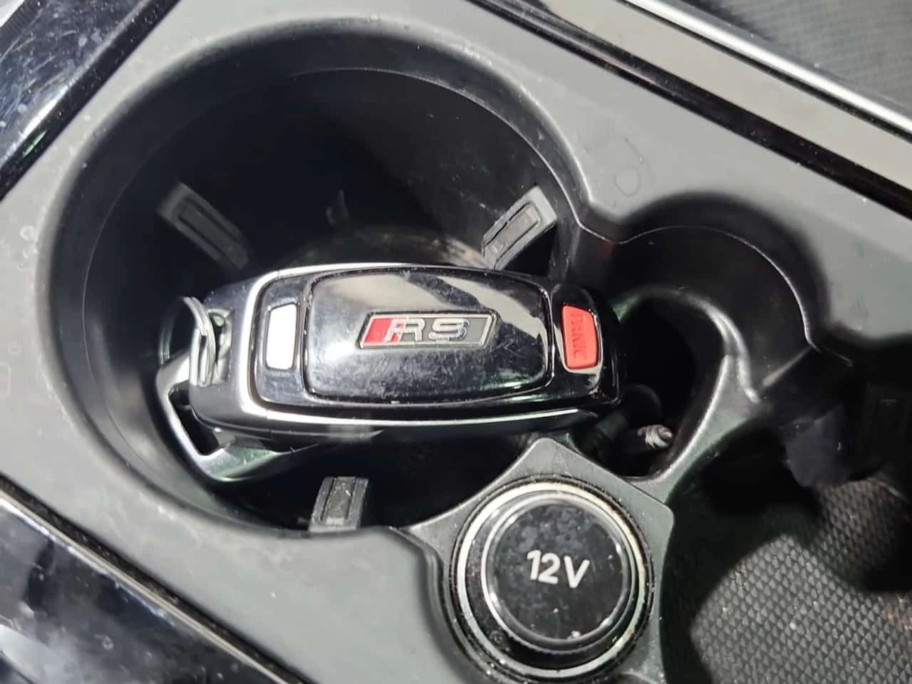 Audi RSQ8 * 4.0 TFSI QUATTRO * CARFAX * БЕЗ ПЪРВОНАЧАЛНА ВНО, снимка 8 - Автомобили и джипове - 55394232