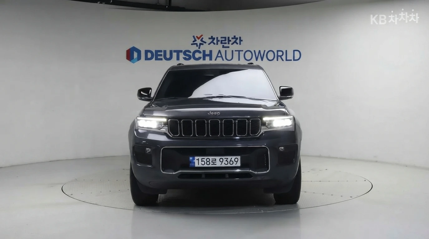 Jeep Grand cherokee OVERLAND* ОБДУХВАНЕ* ПОДГРЕВ* 360* ПАНО, снимка 2 - Автомобили и джипове - 55433960