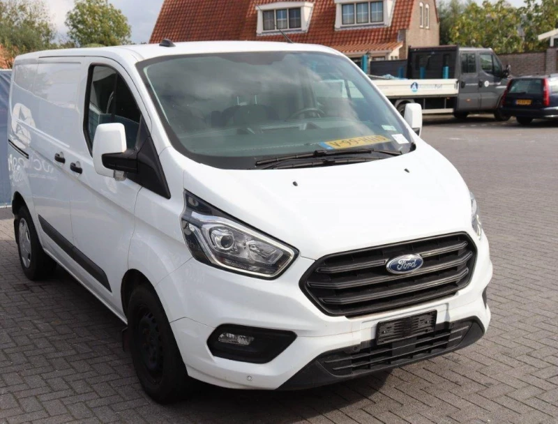 Ford Transit Custom, снимка 2 - Бусове и автобуси - 47565785