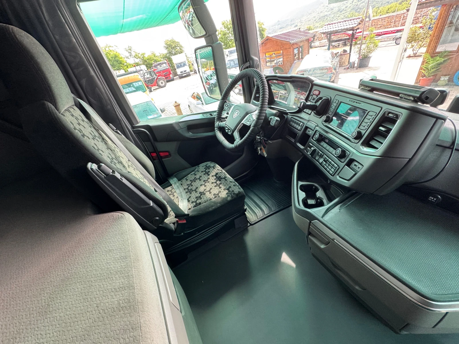 Scania S 450 4х2 EURO 6 КОМПРЕСОР, снимка 11 - Камиони - 55024373