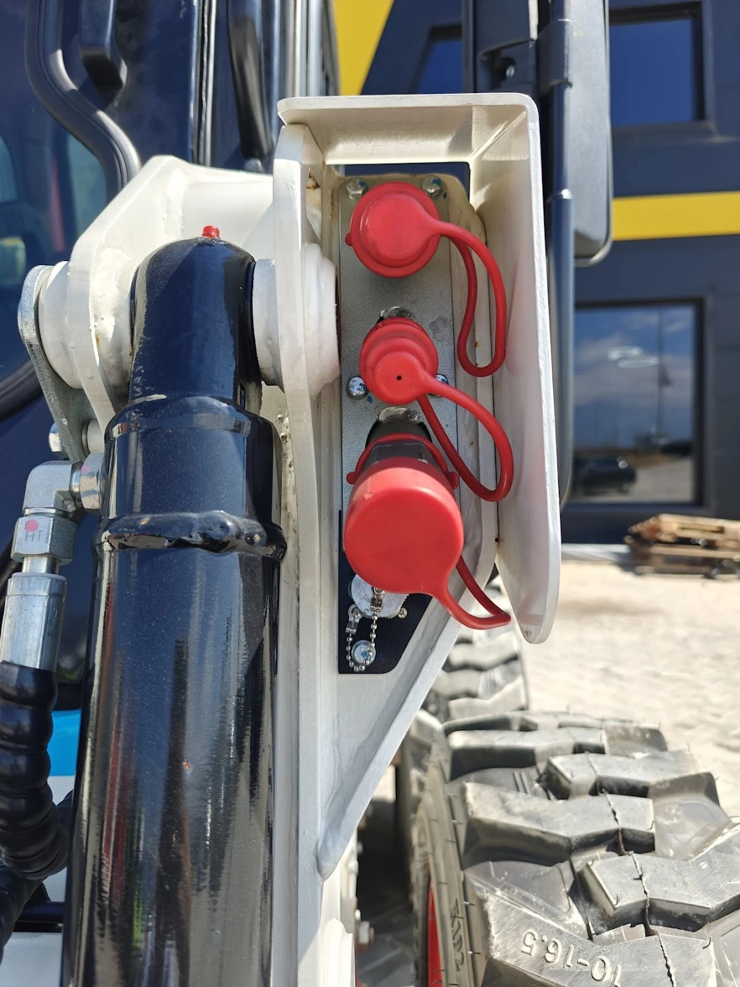    Lonking CDM308 | Mobile.bg   11