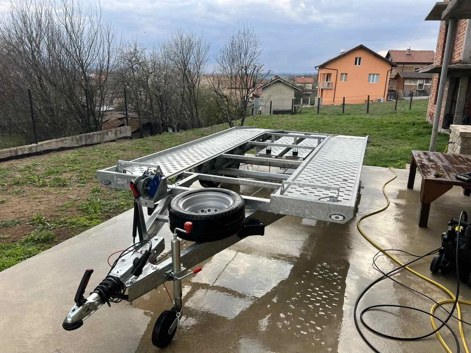 За автомобил Други На място , снимка 2 - Ремаркета - 54221359