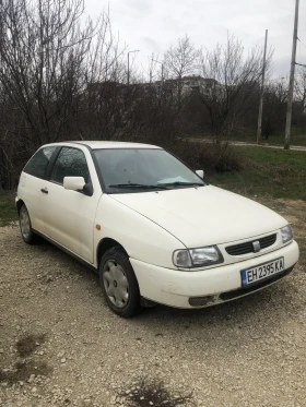 Seat Ibiza Лек, снимка 1