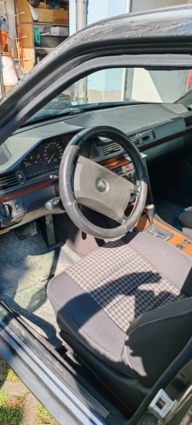Mercedes-Benz 124 E 300 | Mobile.bg    5