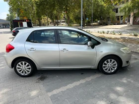 Обява за продажба на Toyota Auris 2.0D4D ~8 900 лв. - изображение 2