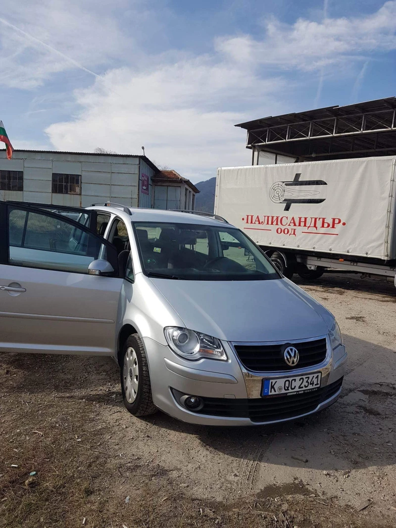 VW Touran, снимка 2 - Автомобили и джипове - 46594031