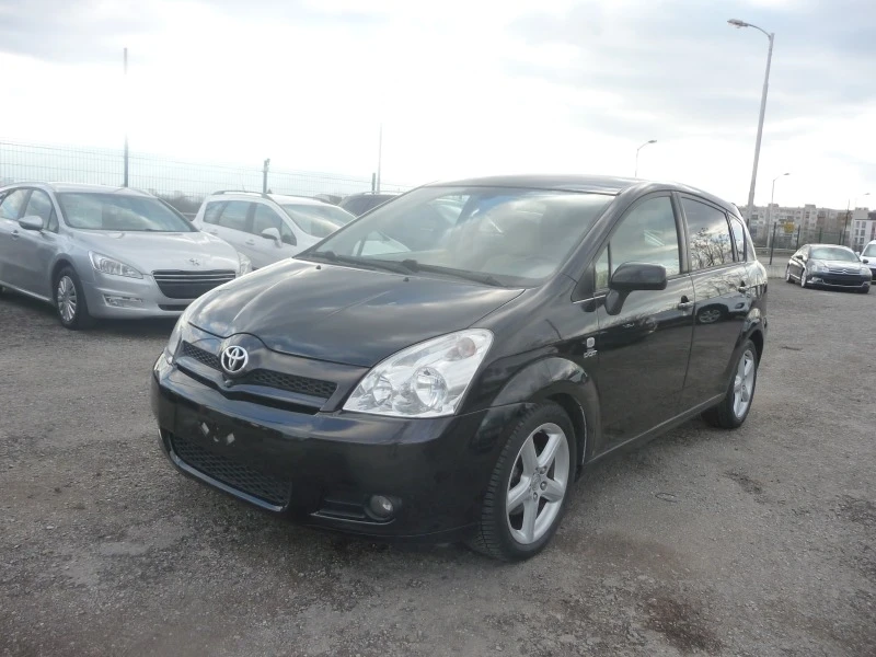 Toyota Corolla verso 2.2D-CAT FUL EKSTRI ПЕРФЕКТНА-7 МЕСТА, снимка 2 - Автомобили и джипове - 44321945