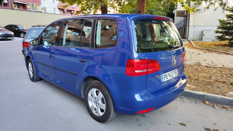 VW Touran 1, 6tdi 105к.с DSG АВТОМАТИК, снимка 12 - Автомобили и джипове - 48171175