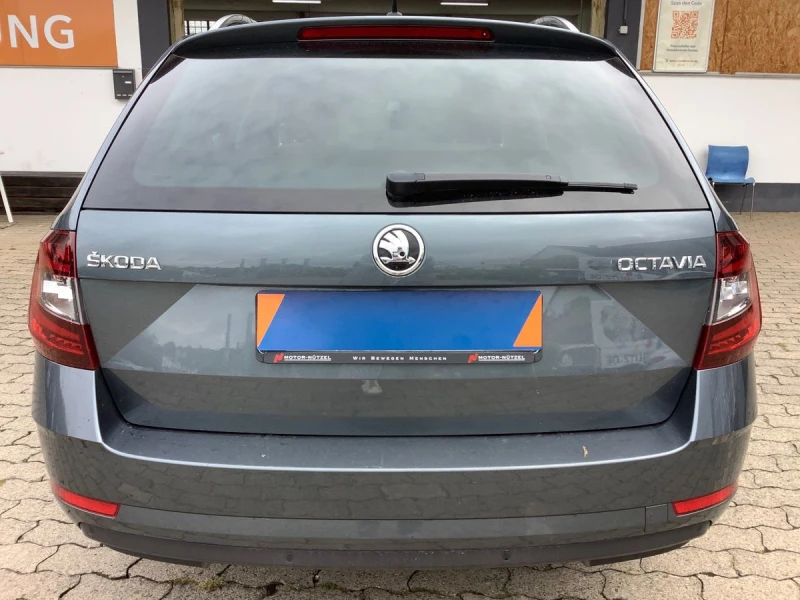 Skoda Octavia 1.5 TSI/Обслужен/Кожа/Mode Drive/Park assist, снимка 5 - Автомобили и джипове - 48065727