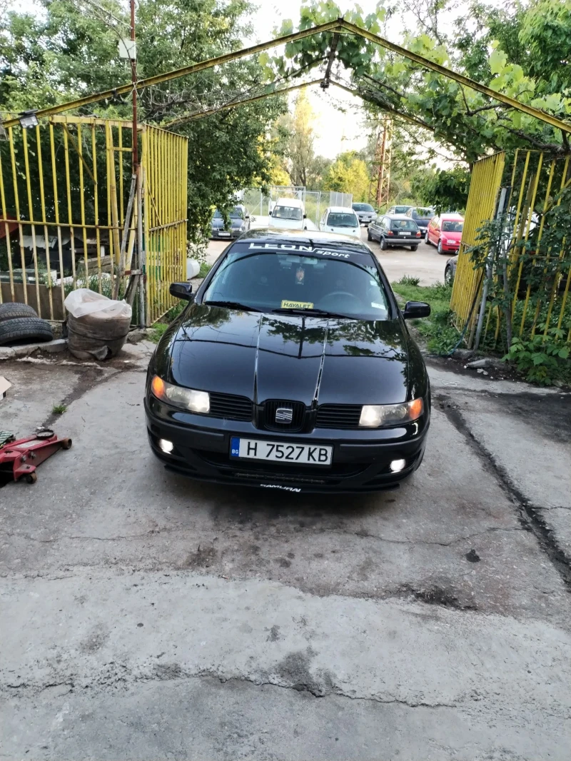 Seat Leon, снимка 1 - Автомобили и джипове - 48662372