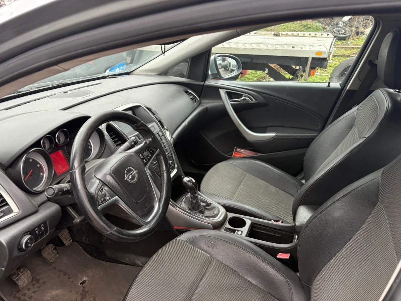 Opel Astra 1.7cdti 125 kc euro5, снимка 9 - Автомобили и джипове - 49325406