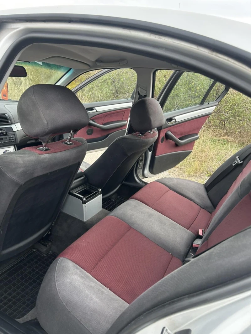 BMW 318, снимка 9 - Автомобили и джипове - 52191975