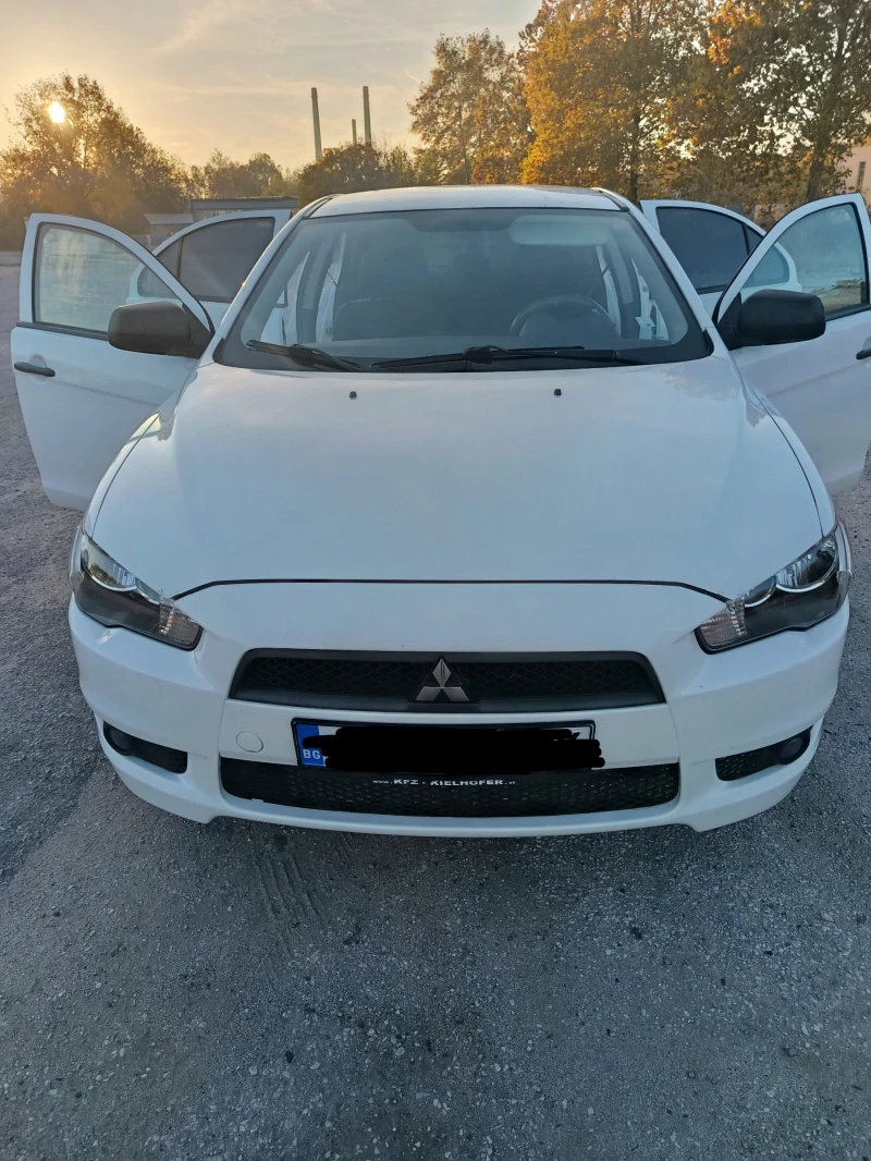 Mitsubishi Lancer 1.5, снимка 2 - Автомобили и джипове - 52280692
