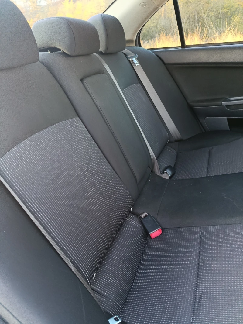 Mitsubishi Lancer 1.5, снимка 6 - Автомобили и джипове - 52280692