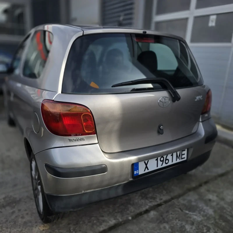 Toyota Yaris 1.3 vvt-i 87hp, снимка 7 - Автомобили и джипове - 52551953