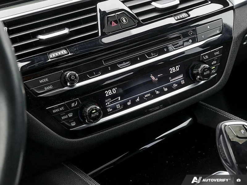 BMW 540 * Carfax * Лизинг * TOP, снимка 14 - Автомобили и джипове - 53411573