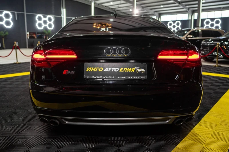 Audi S8 PLUS MATRIX CERAMIC CARBON B&O ЛИЗИНГ 100%, снимка 8 - Автомобили и джипове - 53491043