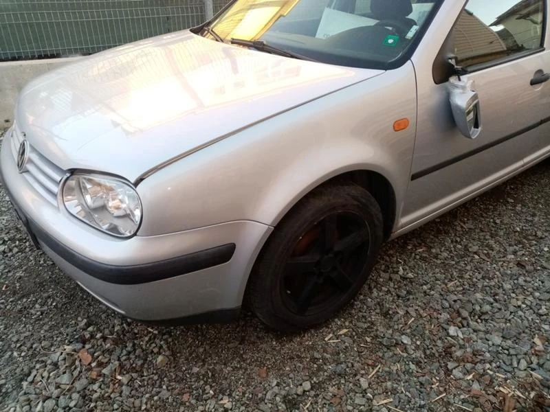 VW Golf 1.6, снимка 7 - Автомобили и джипове - 36376226