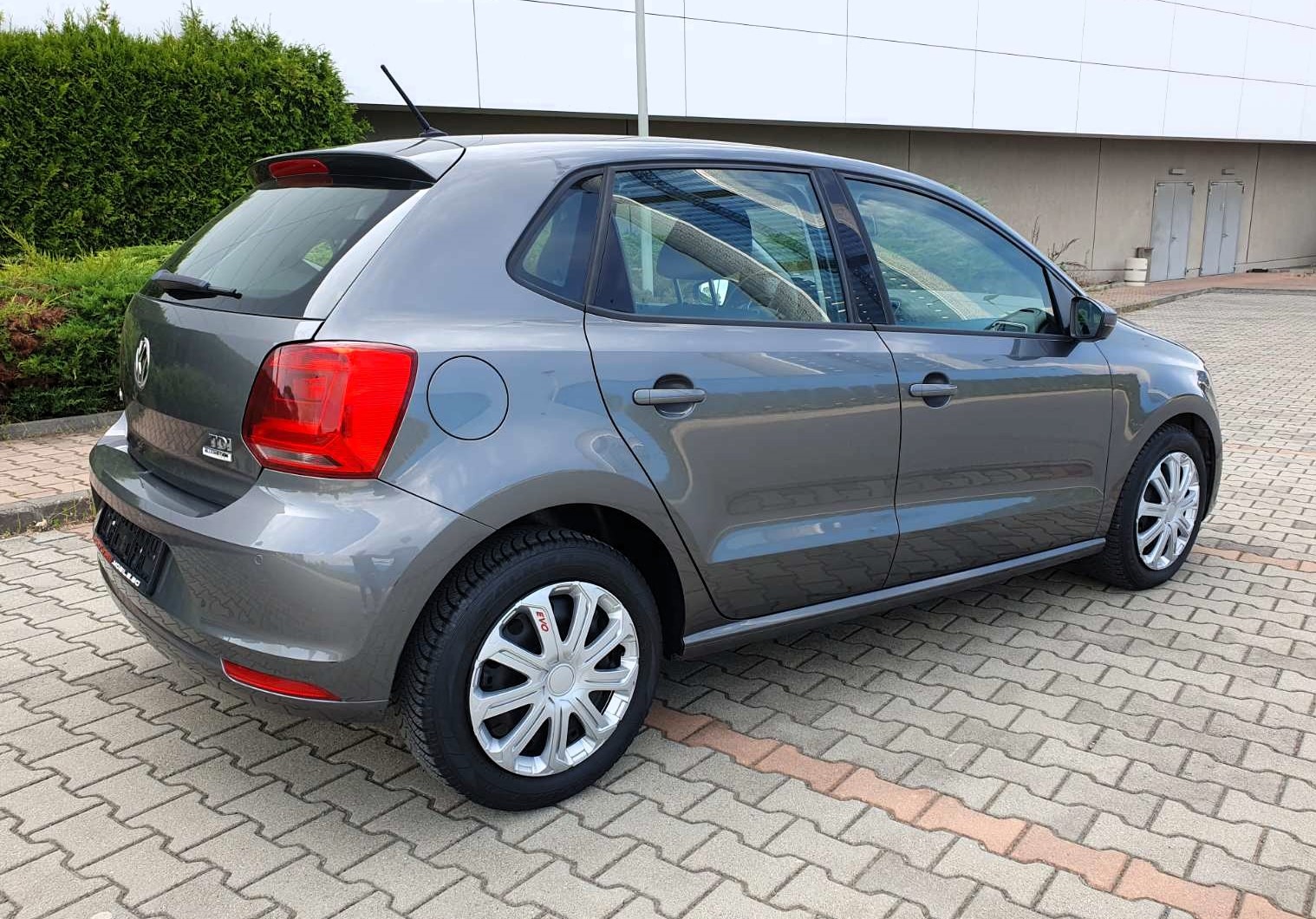 VW Polo 1.4tdi Trendline - изображение 4