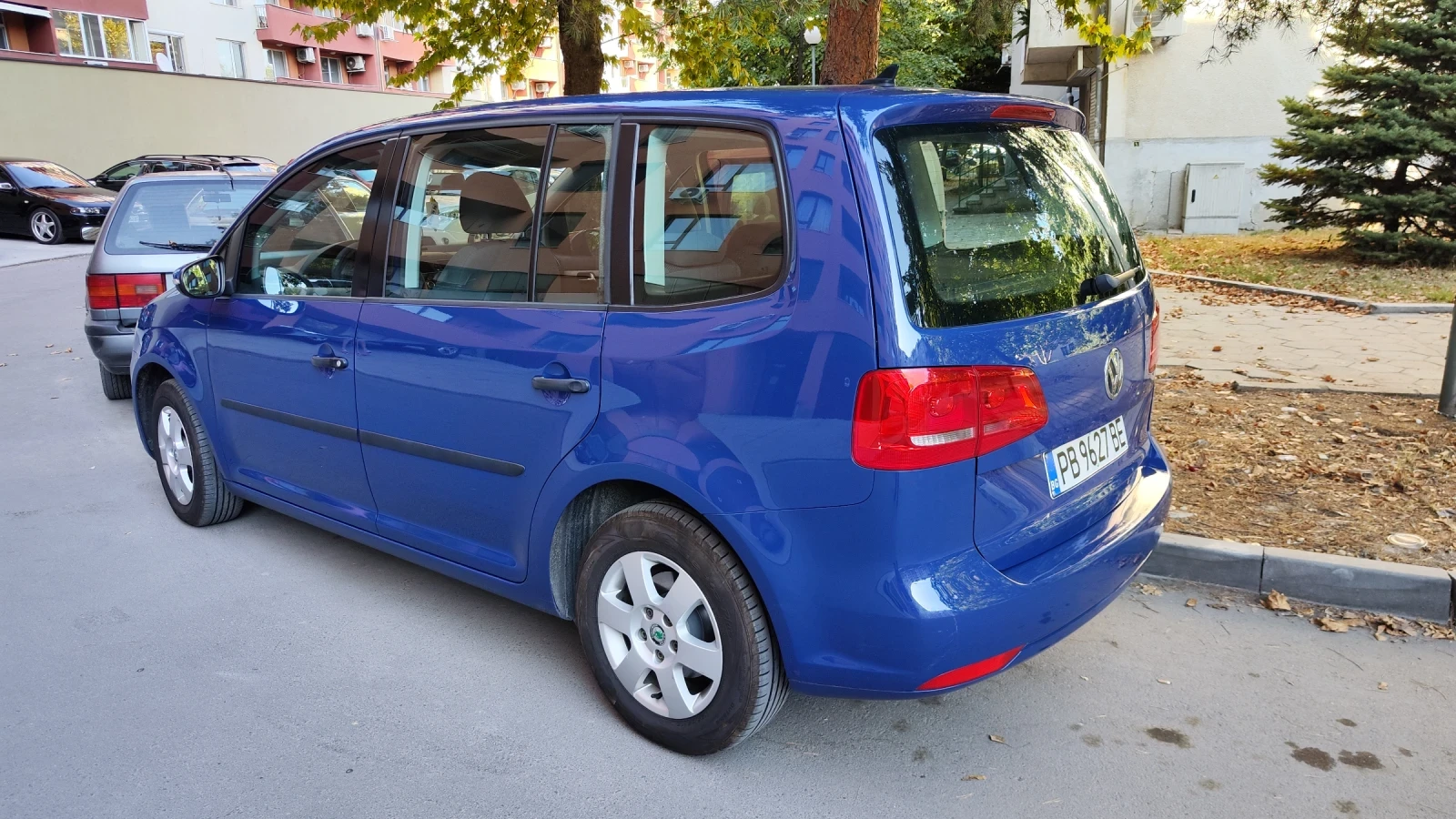 VW Touran 1, 6tdi 105к.с DSG АВТОМАТИК - изображение 5