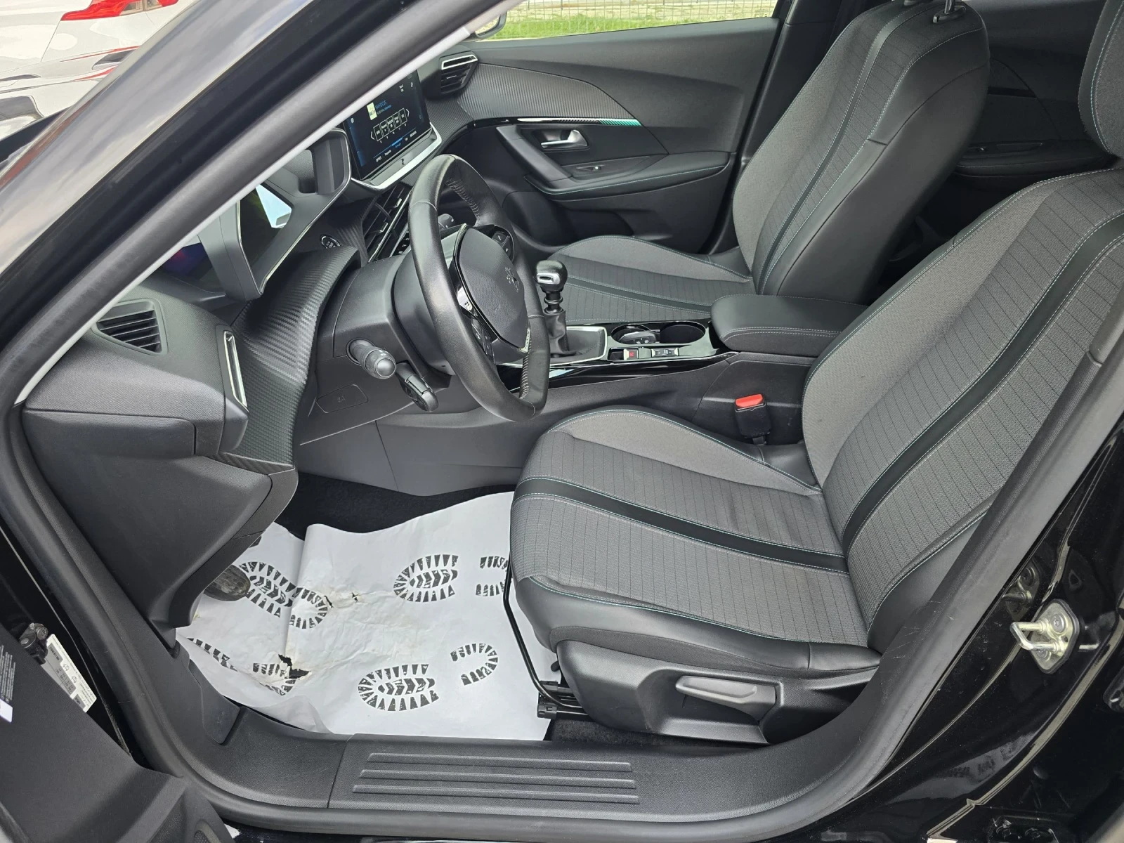 Peugeot 2008 1.5 HDI ALLURE - изображение 9