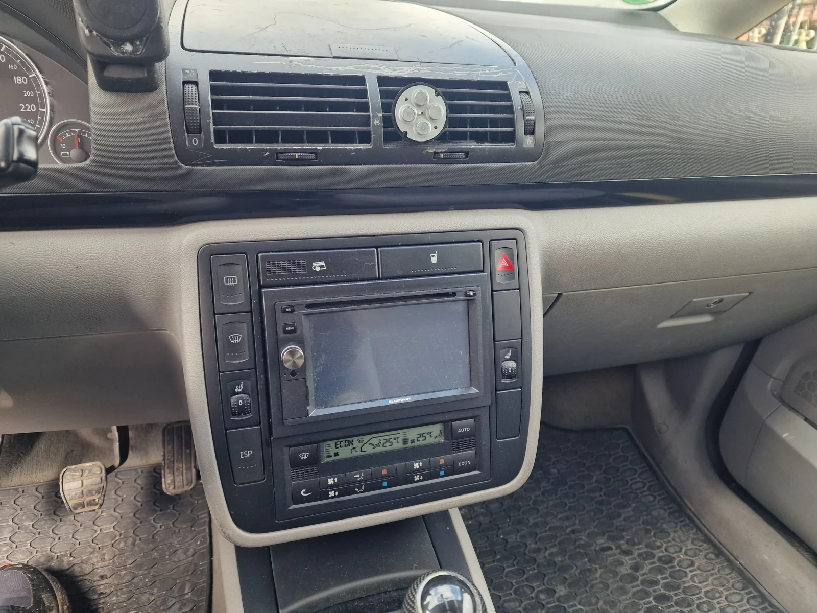 VW Sharan  - изображение 9