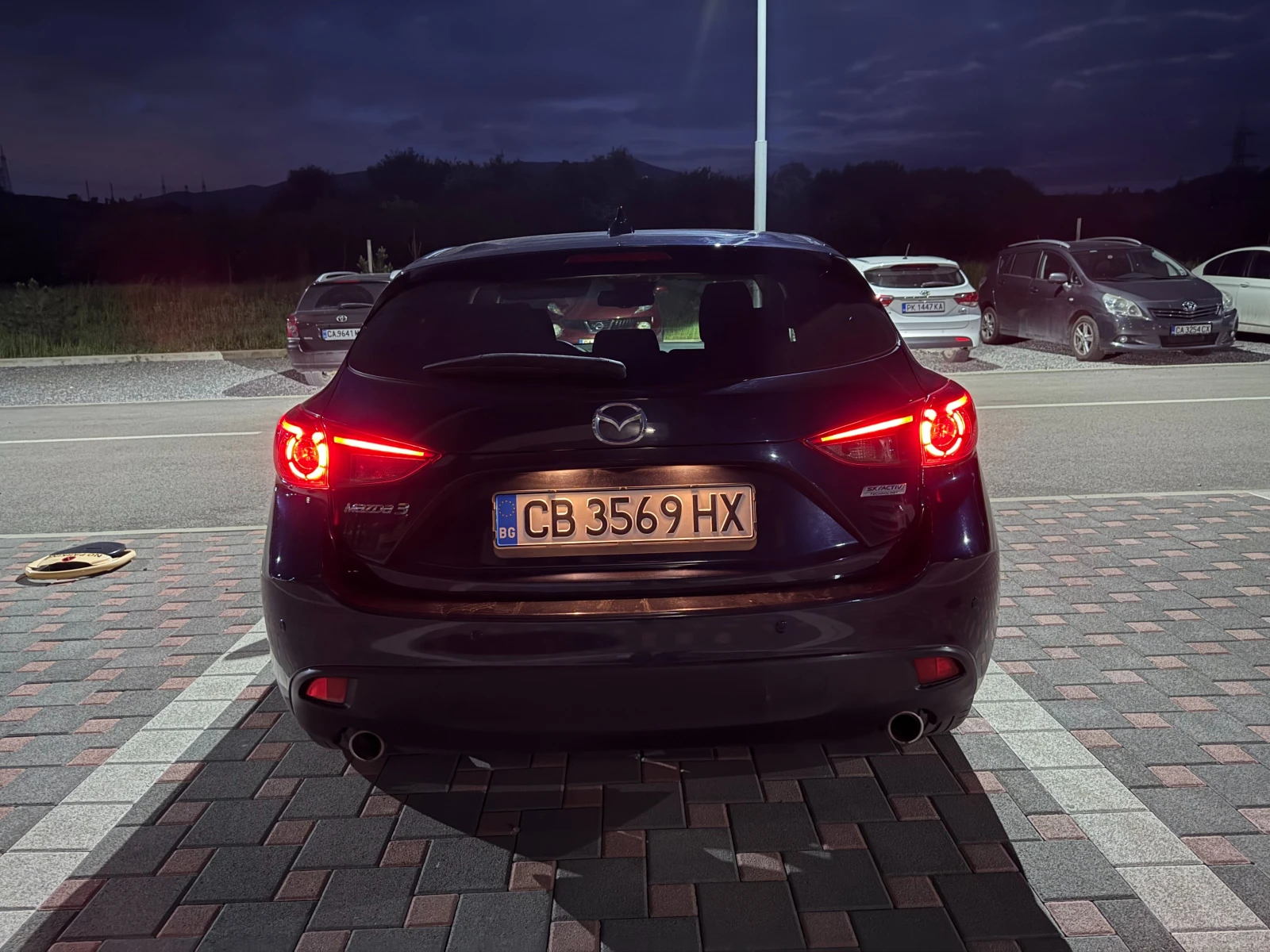 Mazda 3 Каско/Bi-Xenon/HUD/Keyless - изображение 9