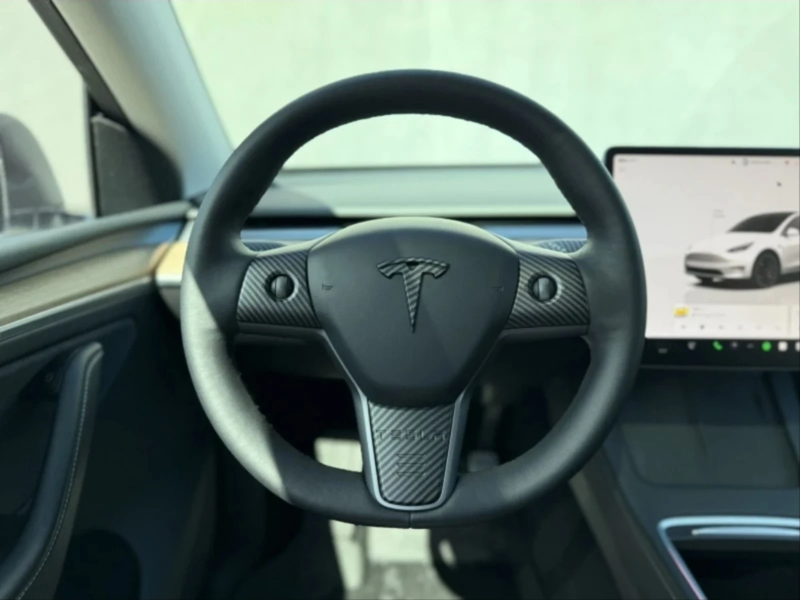 Tesla Model Y Performance  | Mobile.bg   13
