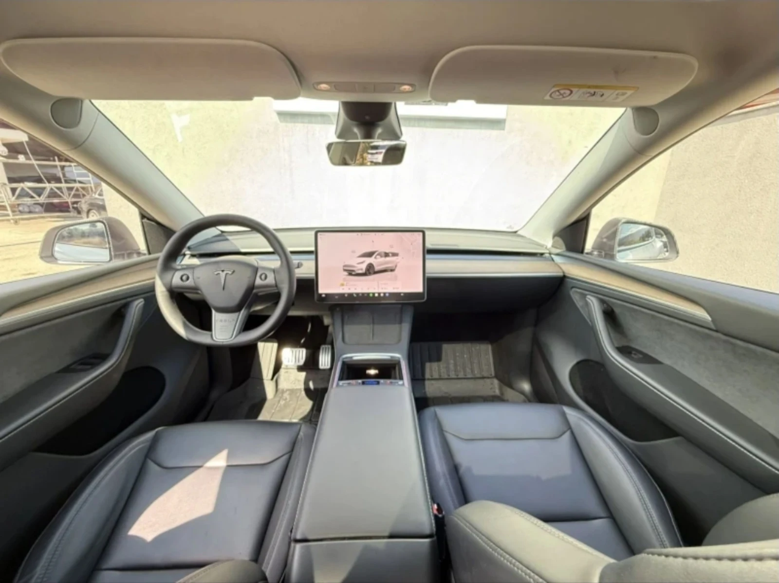 Tesla Model Y Performance  | Mobile.bg   12