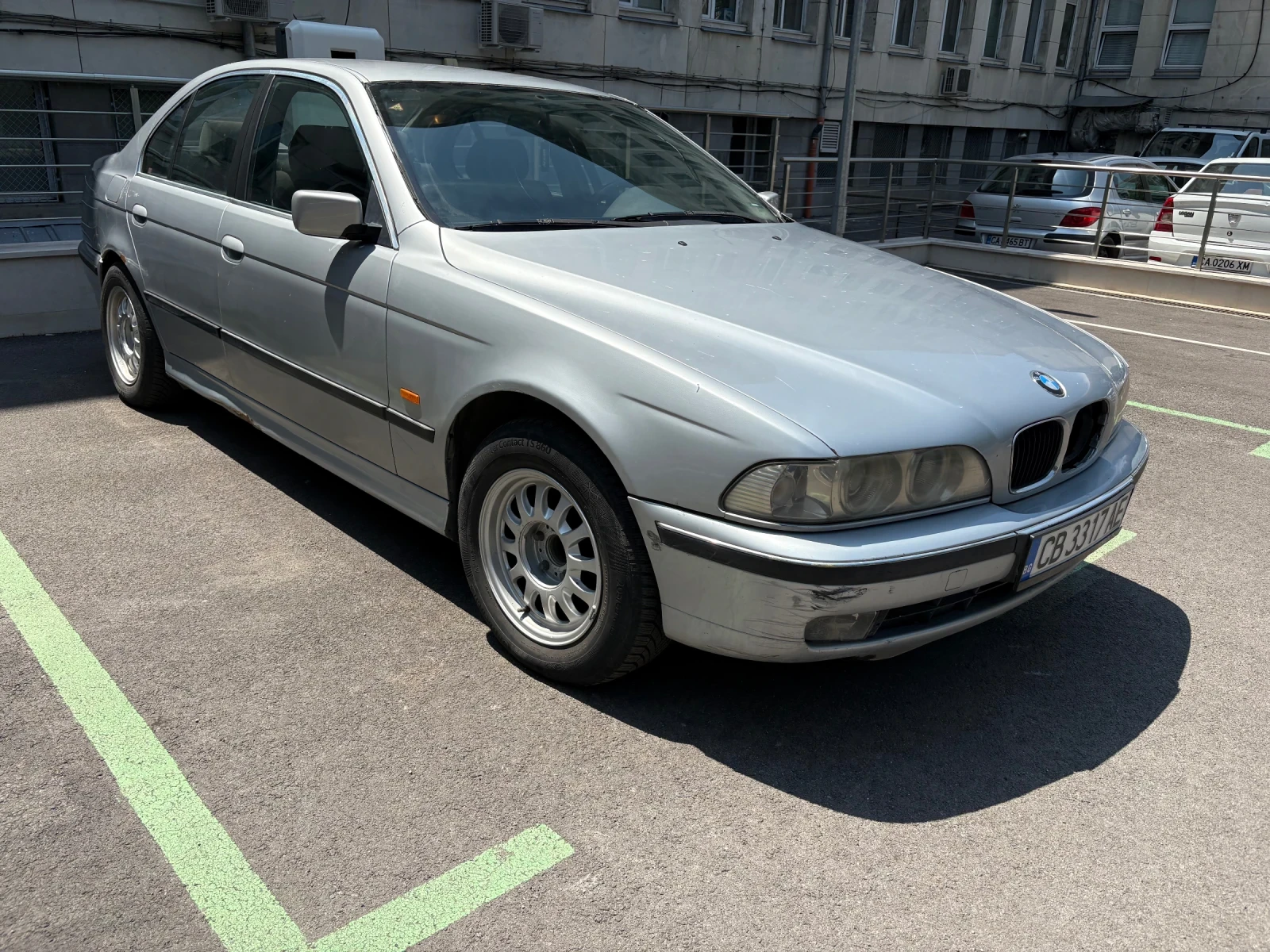 BMW 520 520i 150к - изображение 3