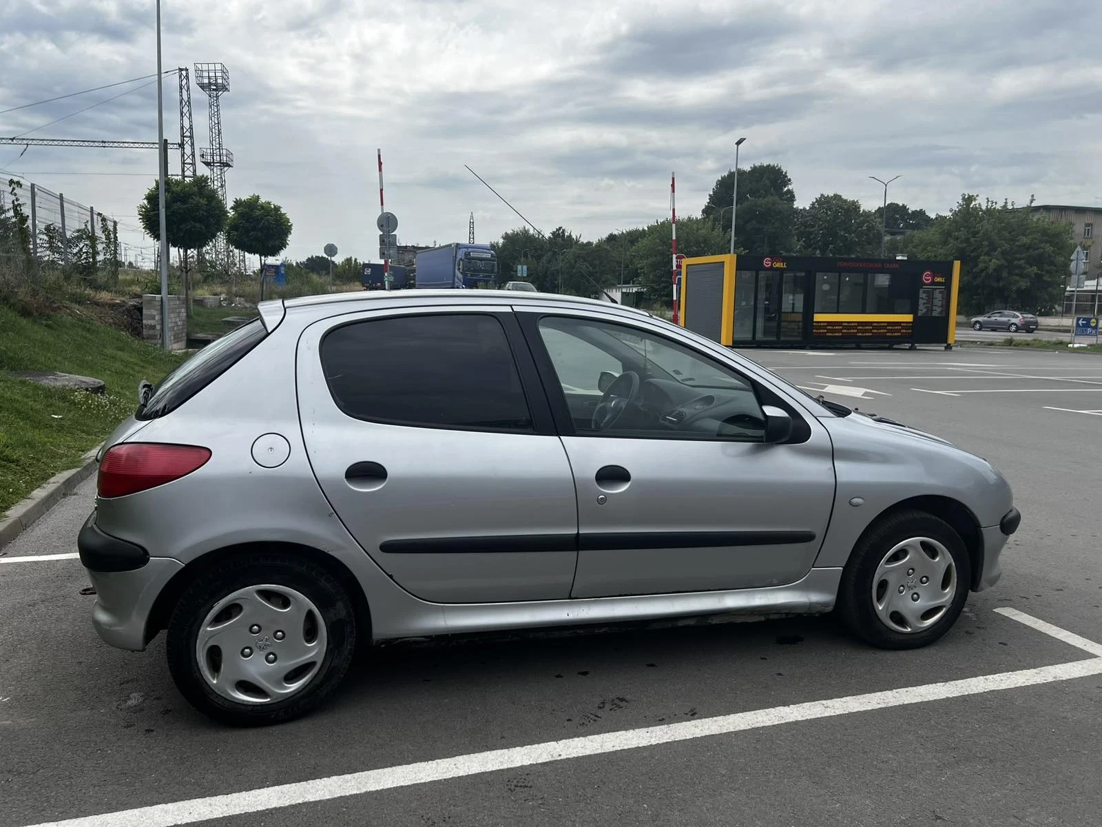 Peugeot 206 2.0 HDI - изображение 4