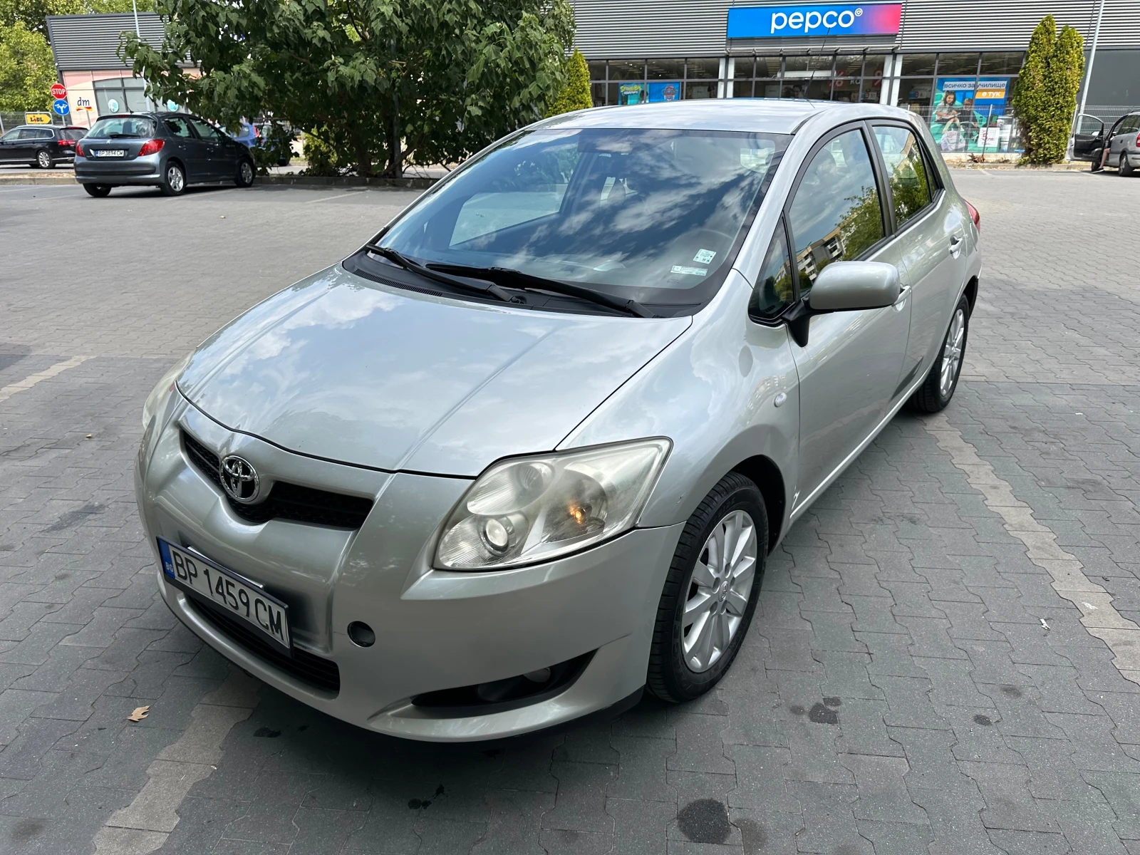 Toyota Auris 2.0D4D - изображение 4