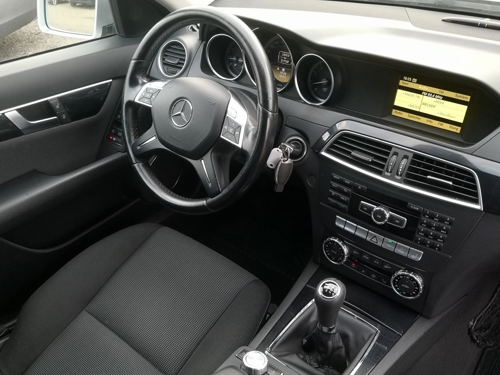Mercedes-Benz C 180 i Бензин 156k.c. Euro 5 - изображение 8
