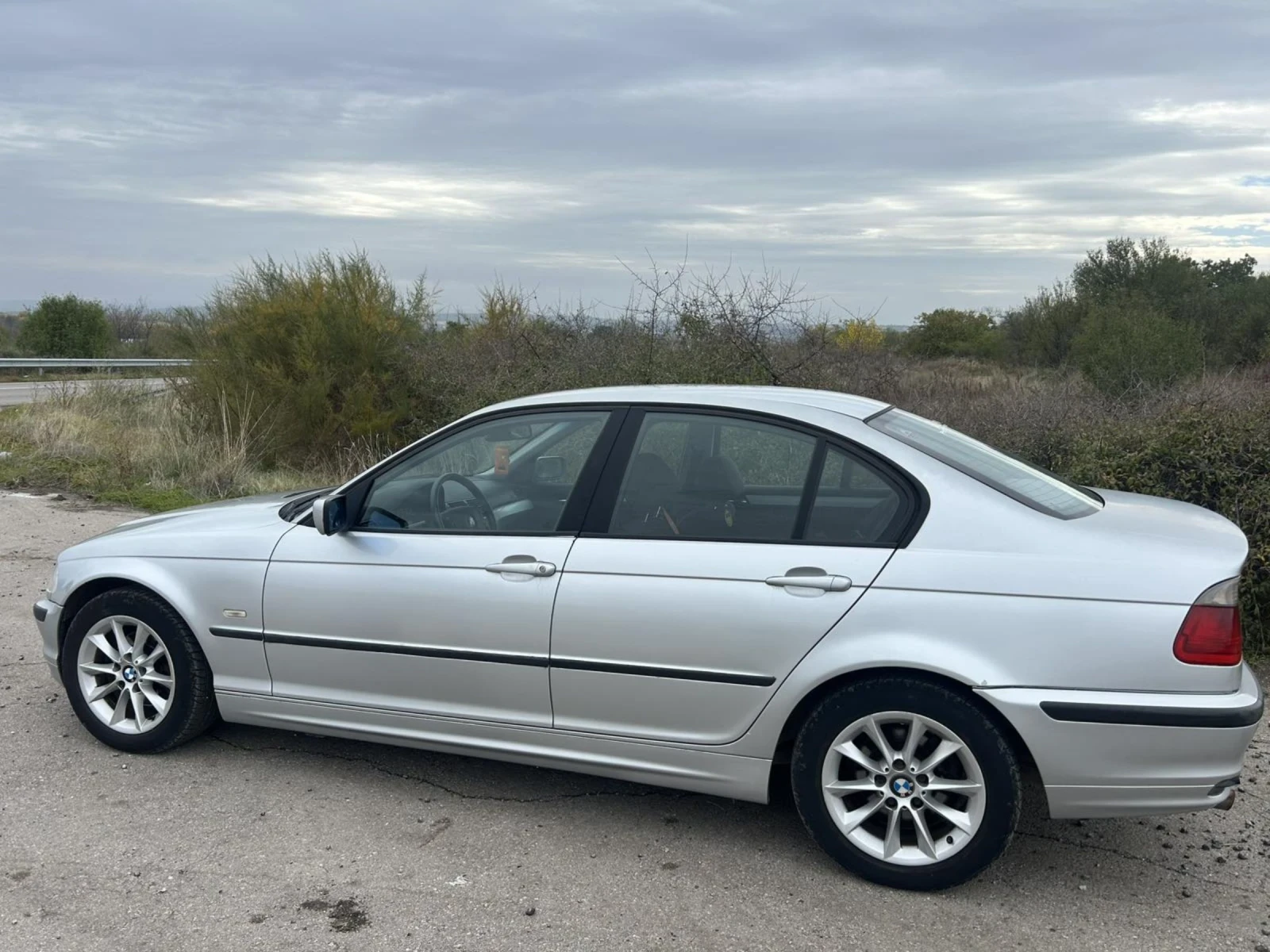 BMW 318  - изображение 3