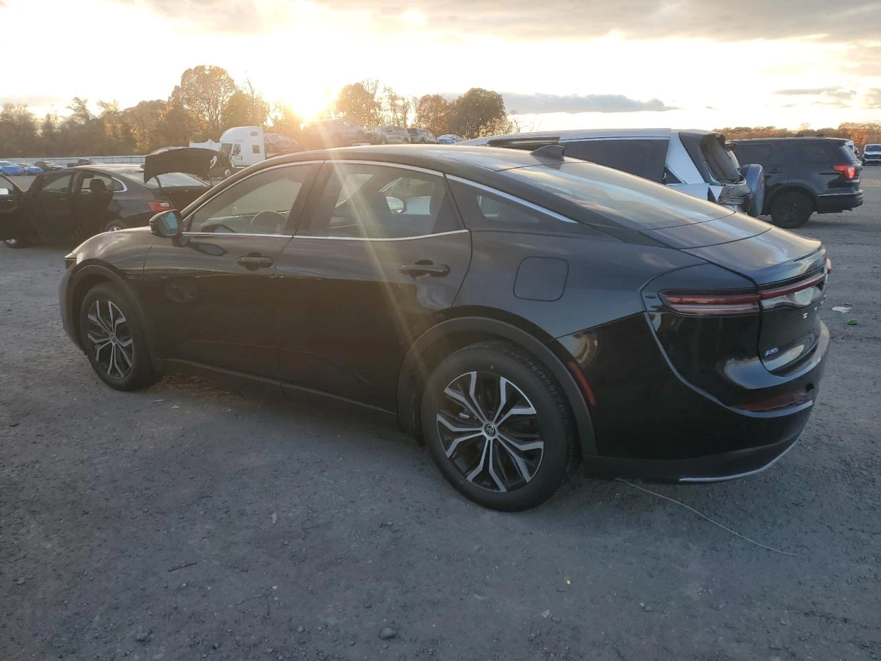 Toyota Crown 2.5 XLE - изображение 2