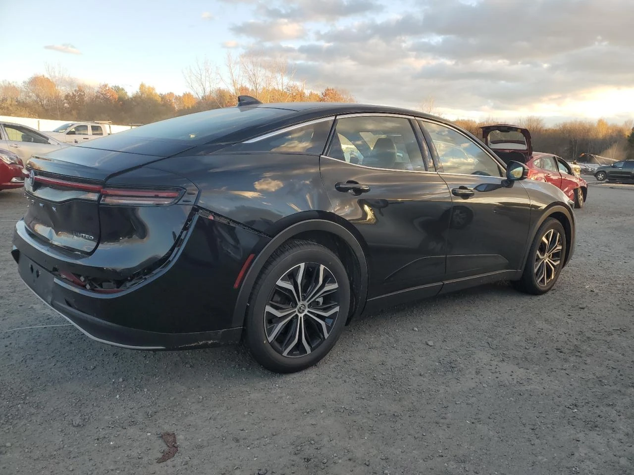 Toyota Crown 2.5 XLE - изображение 4