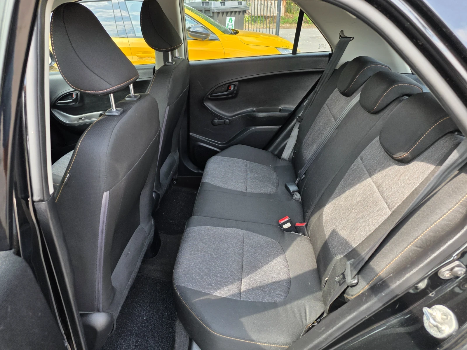 Kia Picanto 1.0БЕНЗИН/ФАБРИЧНА-ГАЗ/КЛИМАТИК , снимка 10 - Автомобили и джипове - 55018951