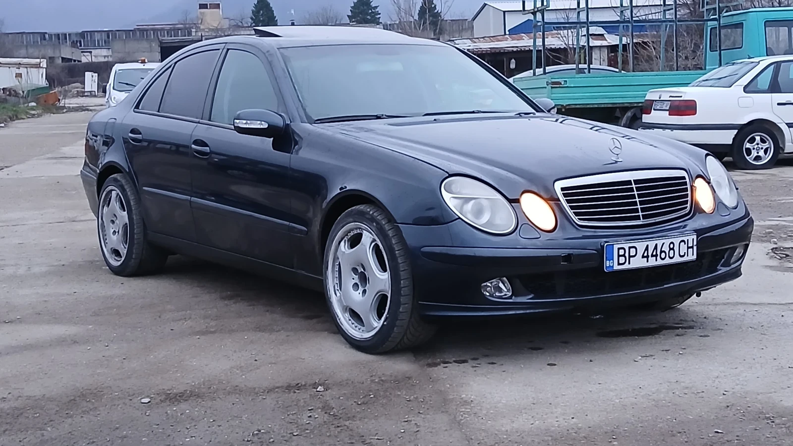Mercedes-Benz E 220 2.2cdi 150кс, снимка 4 - Автомобили и джипове - 53960156