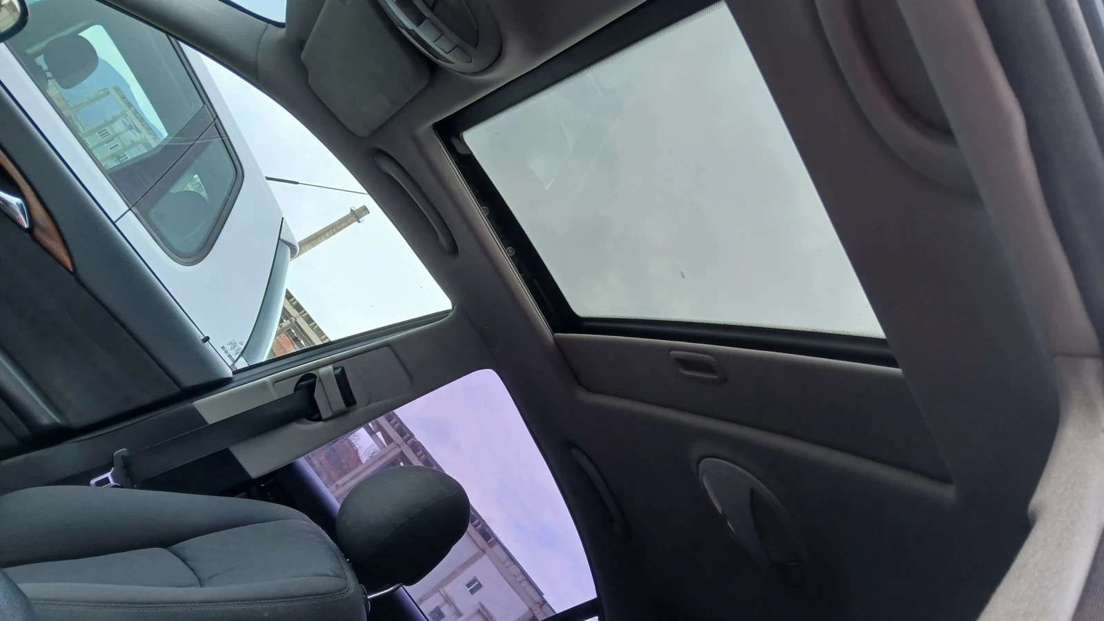 Mercedes-Benz E 220 2.2cdi 150кс, снимка 8 - Автомобили и джипове - 53960156