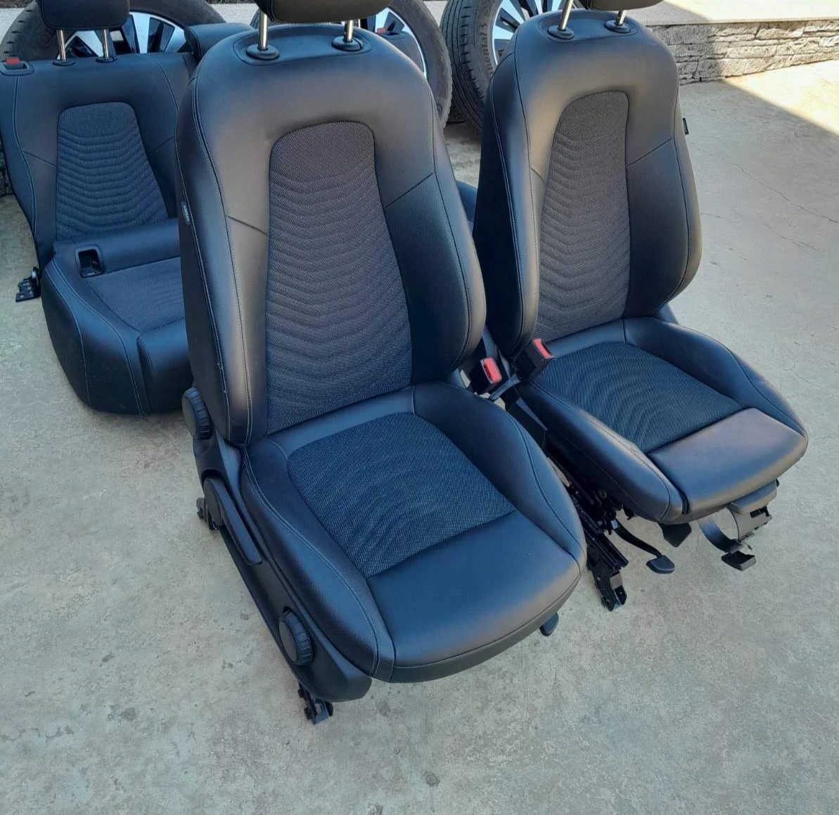 Mercedes-Benz CLA 200 1.4, снимка 16 - Автомобили и джипове - 54016139