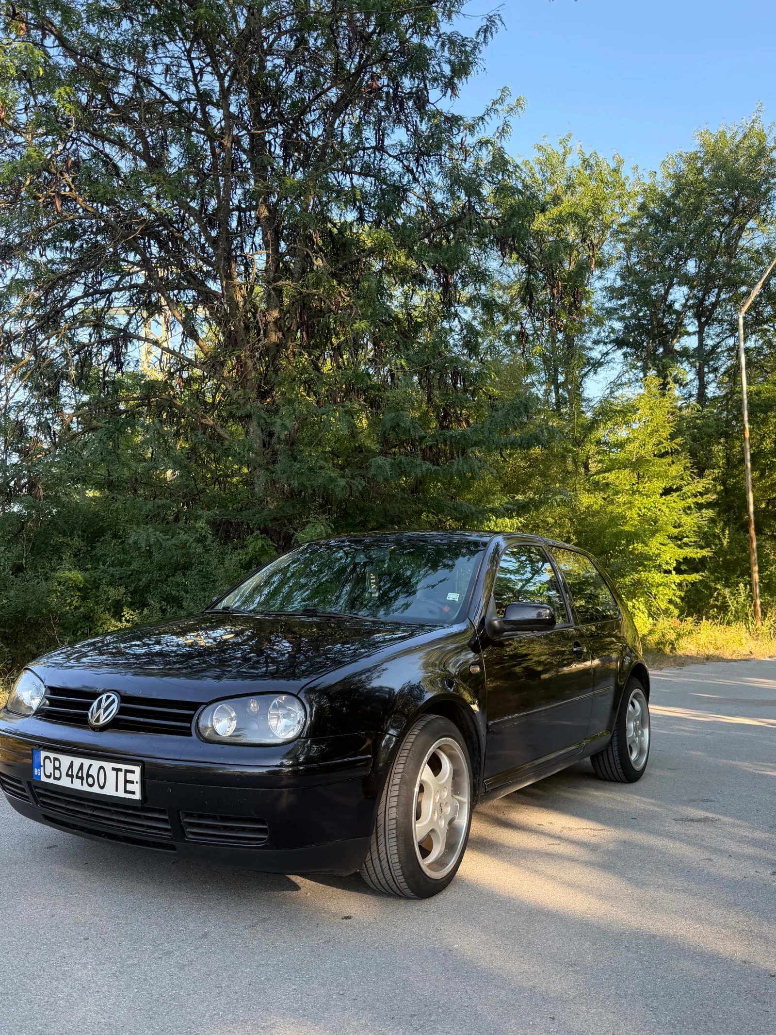 VW Golf, снимка 2 - Автомобили и джипове - 55479394