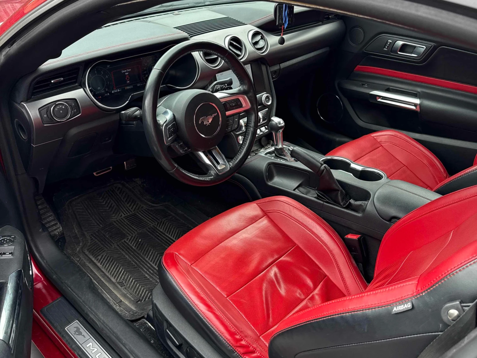 Ford Mustang * EcoBoost * CARFAX * ОПЦИЯ ЗА ФИНАНСИРАНЕ , снимка 5 - Автомобили и джипове - 55987903